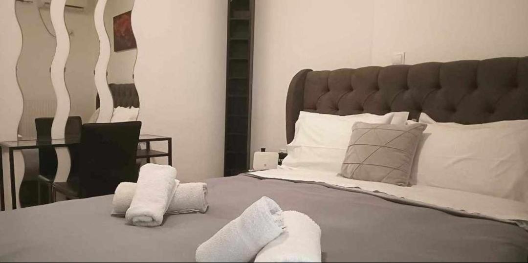 Φωτεινό Διαμέρισμα Πειραιας Apartment Piraeus Luaran gambar