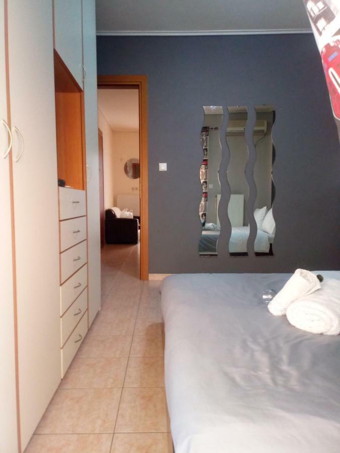 Φωτεινό Διαμέρισμα Πειραιας Apartment Piraeus Luaran gambar