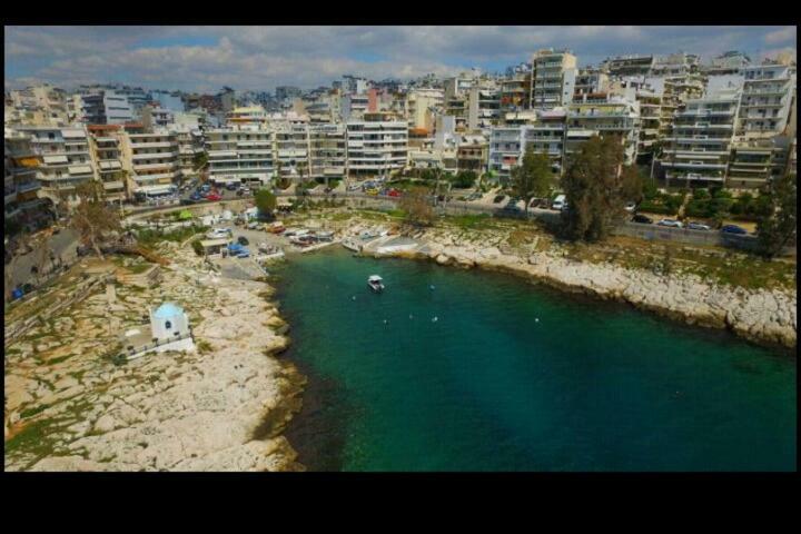 Φωτεινό Διαμέρισμα Πειραιας Apartment Piraeus Luaran gambar